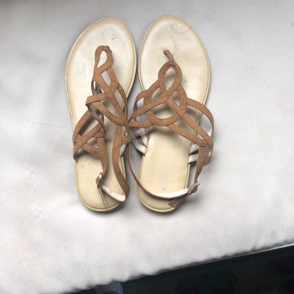 Market and spruce sandals - Picture 2 of 2